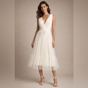 Lulus White Dotted Tulle V-Neck Midi Dress XS New with Tags